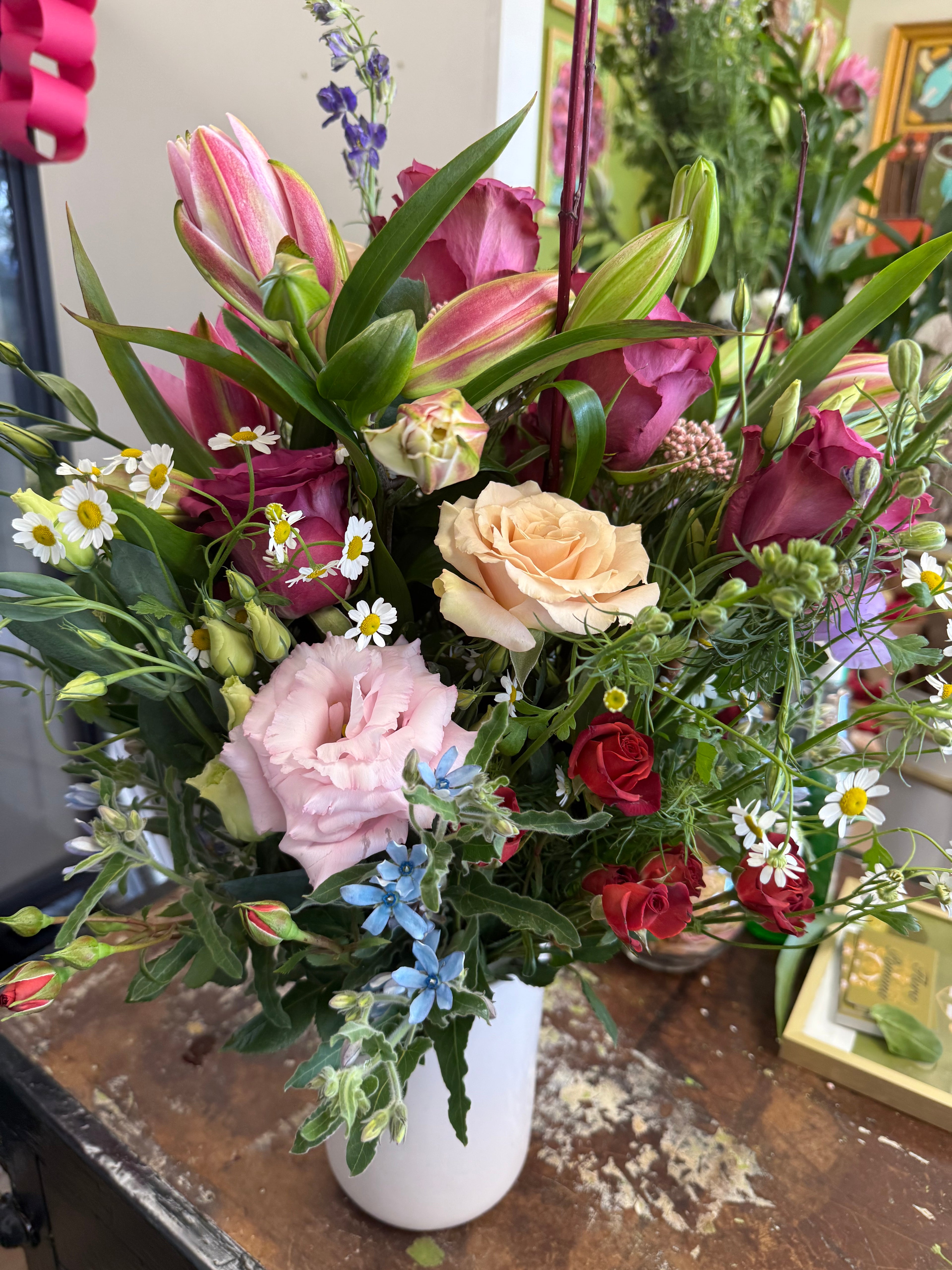 Gianna Luxe Grand Flower arrangement Grand