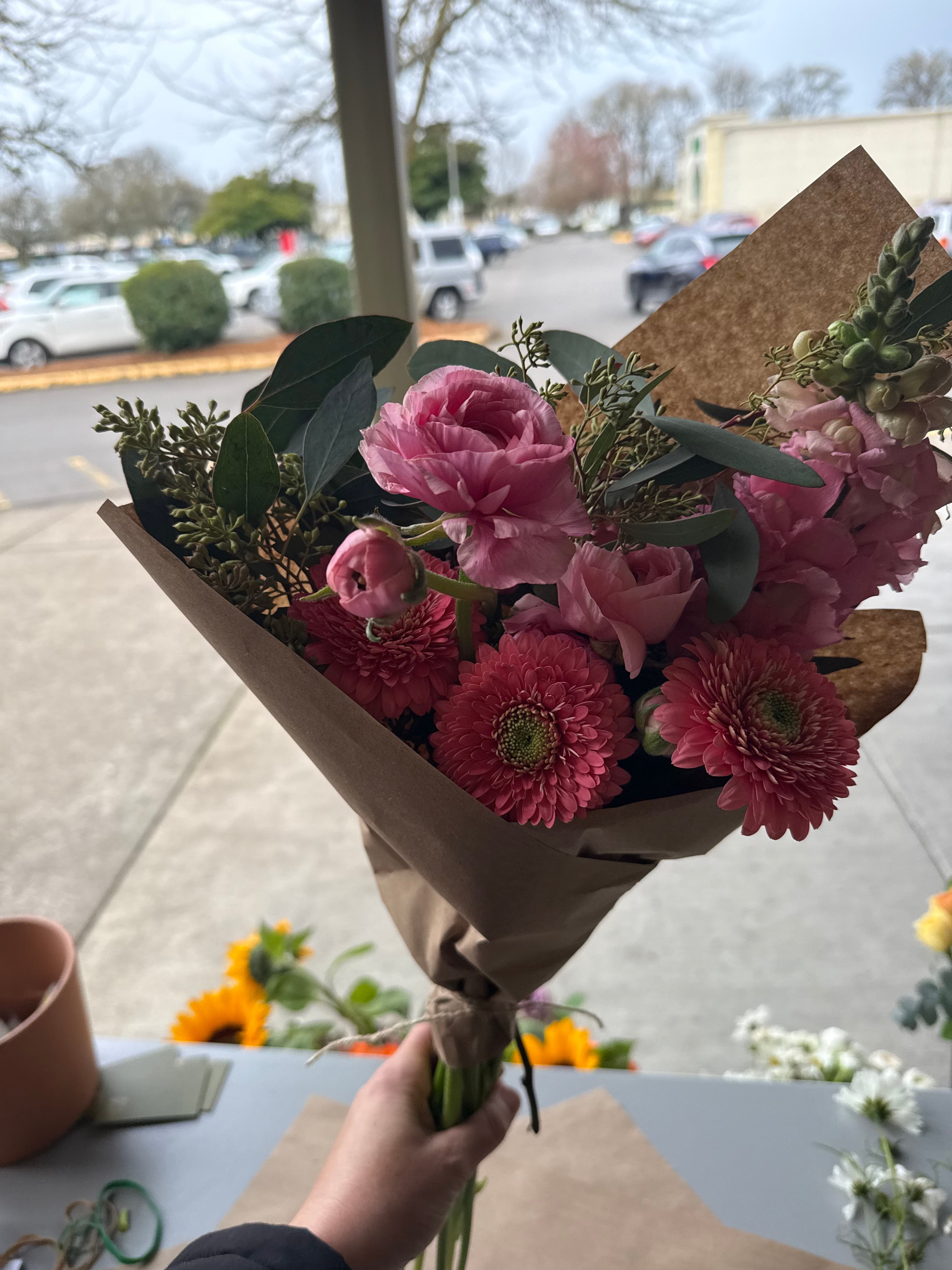 Flora Pomona’s choice - wrapped seasonal Flower bouquet
